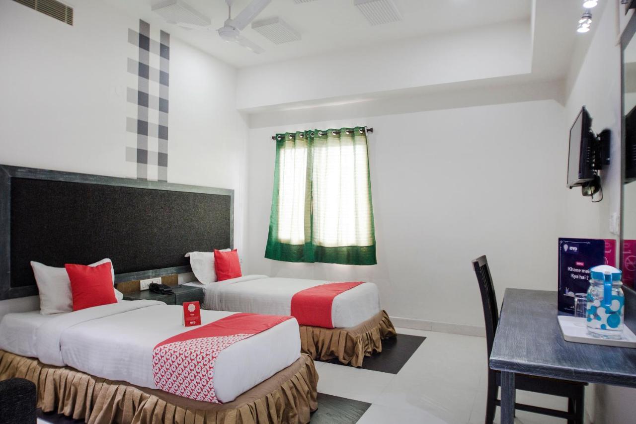 OYO 10139 Hotel Palak Residency Hyderabad Exterior foto