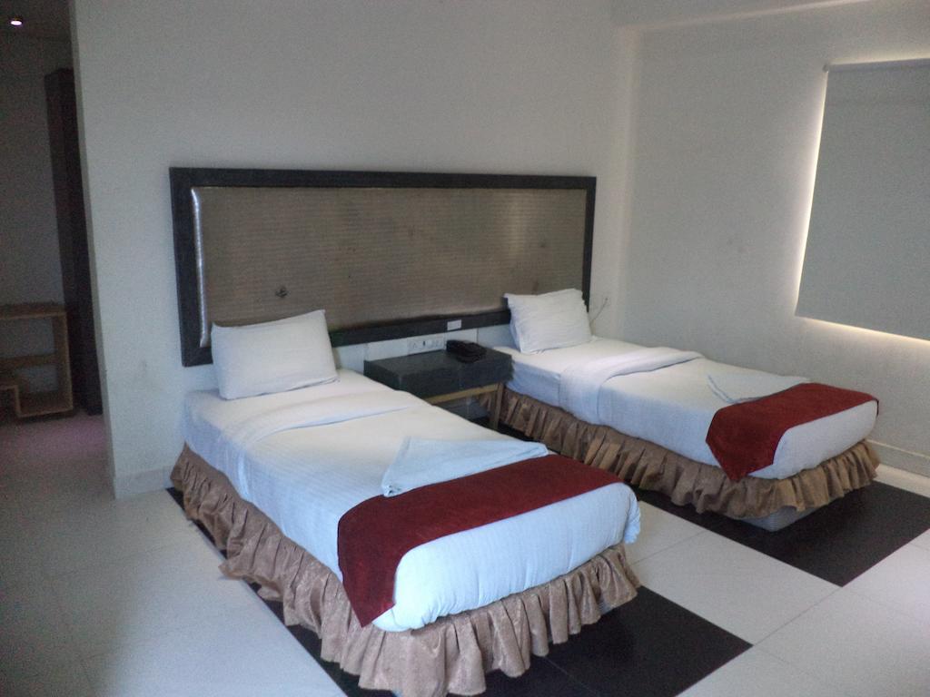 OYO 10139 Hotel Palak Residency Hyderabad Exterior foto